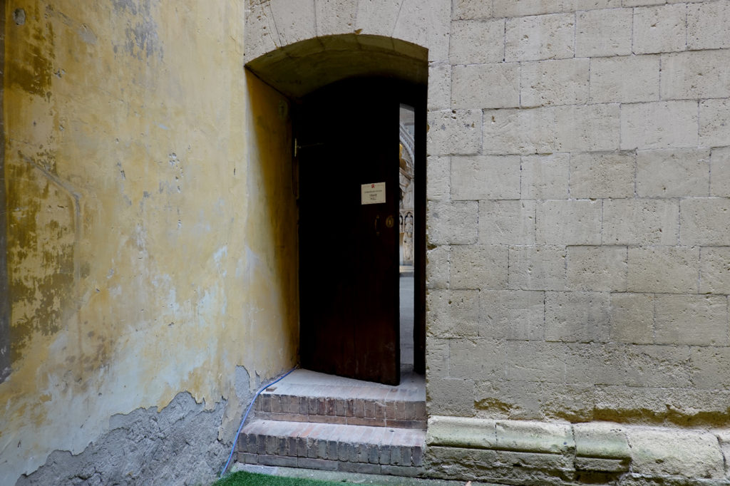 ヴェッキア教会への入口